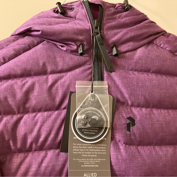 Peak Performance Blackburn Down Jacket Size Small - Picture 7 of 8